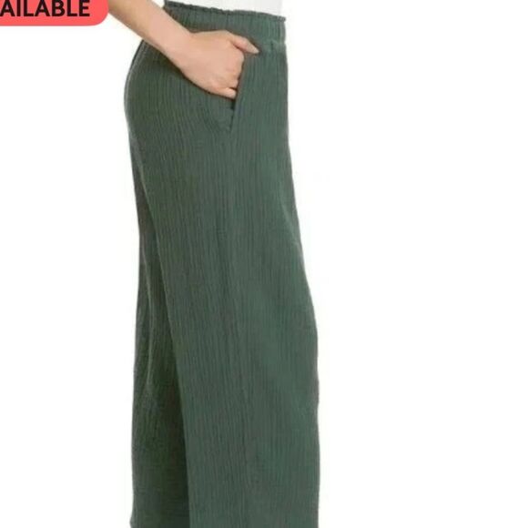 Jessica Simpson Women’s Green Bottoms - Picture 2 of 3